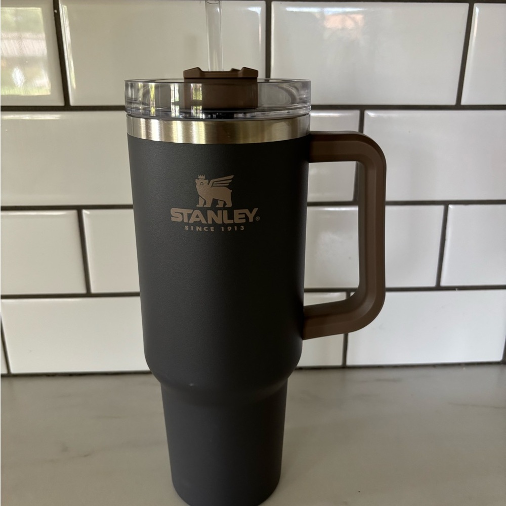 Stanley Charcoal Grey Tumbler with Brown Handle